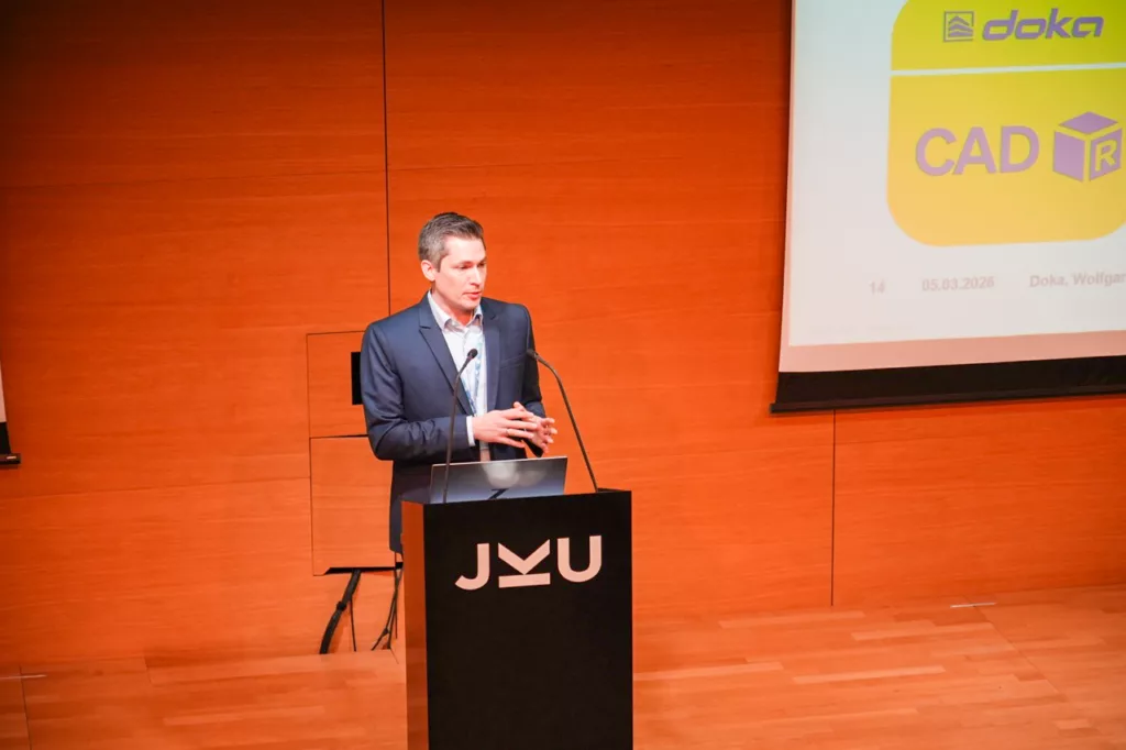 Präsentation in einem Konferenzraum.